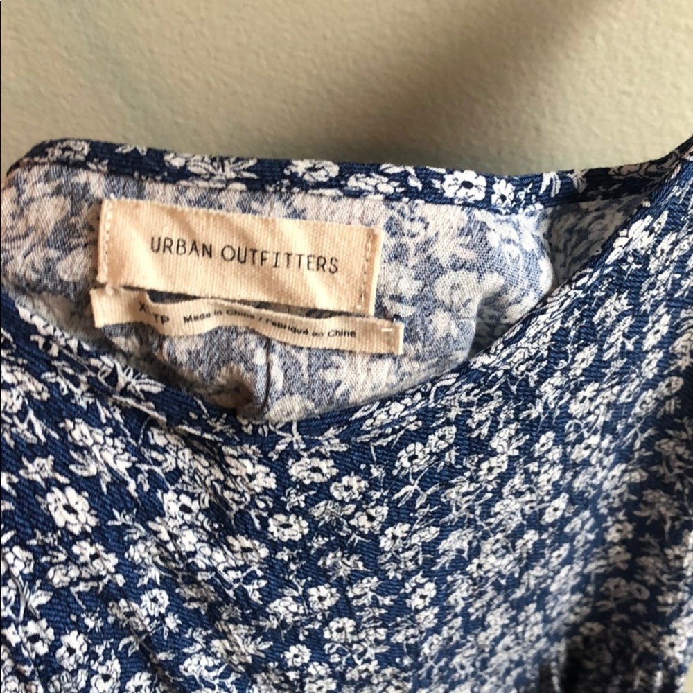 Urban Outfitters Blue Floral Romper - Picture 3 of 4